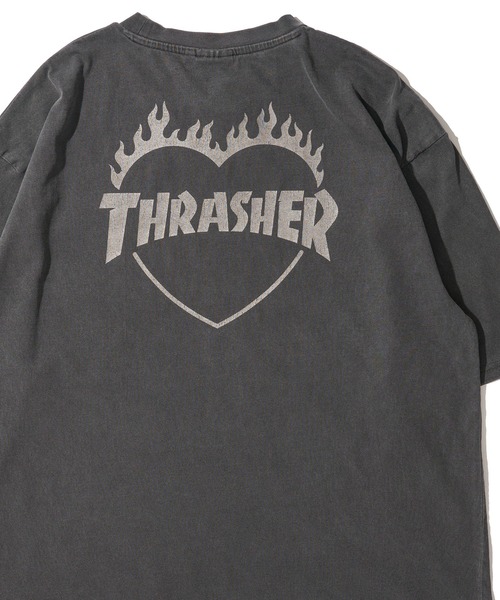 THRASHER（スラッシャー）の「【THRASHER / スラッシャー】ピグメント バーニングハートロゴ クルーネックTシャツ（Tシャツ/カットソー・メンズ・グレー系1/ピンク/ブラウン/サックスブルー/グレー系2/グレー・MEDIUM/X-LARGE/LARGE）」の2枚目の写真