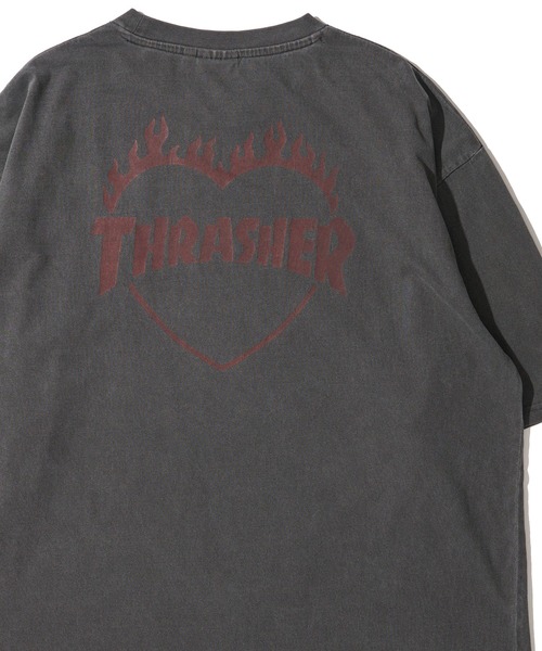 THRASHER（スラッシャー）の「【THRASHER / スラッシャー】ピグメント バーニングハートロゴ クルーネックTシャツ（Tシャツ/カットソー・メンズ・グレー系1/ピンク/ブラウン/サックスブルー/グレー系2/グレー・MEDIUM/X-LARGE/LARGE）」の3枚目の写真