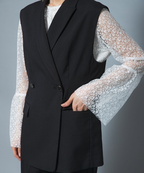 URBAN RESEARCH ROSSO WOMEN(アーバンリサーチ ロッソ)の「防シワシャンブレーツイルダブルジレ(ベスト・レディース・ベージュ系その他/ブラック・FREE)」の15枚目の写真