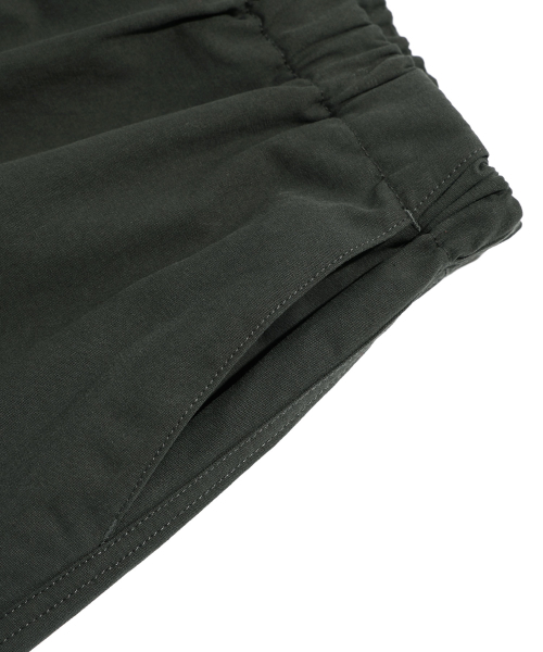 NICE GHOST CLUB(ナイスゴーストクラブ)の「FFATS PARACHUTE CARGO SHORTS_CHARCOAL(NG2EMUPA61A)(その他パンツ・レディース・その他・M/L)」の4枚目の写真