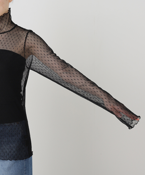 Spick & Span（スピックアンドスパン）の「《追加》ドットチュールハイネックプルオーバー（Tシャツ/カットソー・レディース・ブラック/ホワイト系その他/ブラウン/ホワイト・FREE）」の22枚目の写真