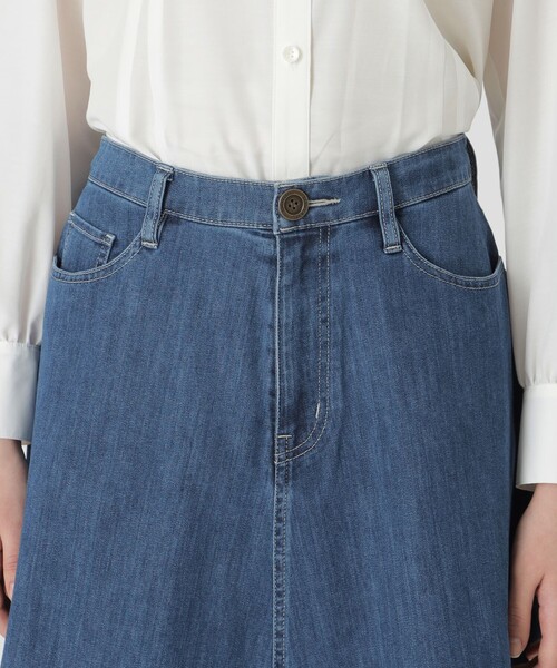 BLUE LABEL CRESTBRIDGE（ブルーレーベルクレストブリッジ）の「【BLUE LABEL DENIM】フレアスカート（スカート・レディース・ブルー系その他4/ネイビー・38/36）」の6枚目の写真