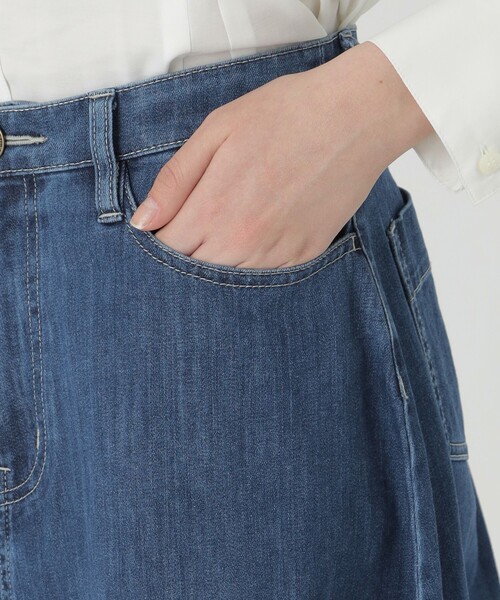 BLUE LABEL CRESTBRIDGE（ブルーレーベルクレストブリッジ）の「【BLUE LABEL DENIM】フレアスカート（スカート・レディース・ブルー系その他4/ネイビー・38/36）」の9枚目の写真