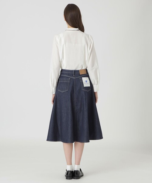 BLUE LABEL CRESTBRIDGE（ブルーレーベルクレストブリッジ）の「【BLUE LABEL DENIM】フレアスカート（スカート・レディース・ブルー系その他4/ネイビー・38/36）」の14枚目の写真