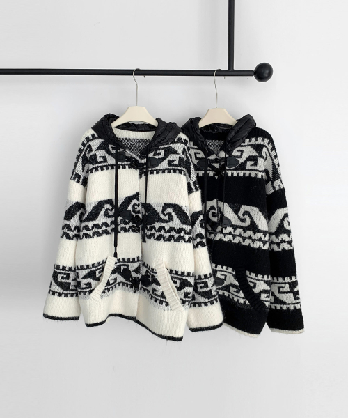 VASCARA(バスカラ)の「Knit Duffle Hooded Cardigan (2colors)(カーディガン/ボレロ・レディース・ブラック/アイボリー・FREE)」の5枚目の写真