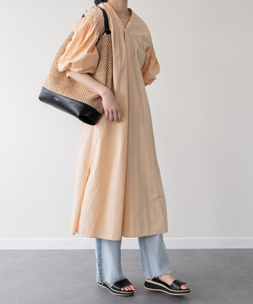 CHRISTIAN VILLA（クリスチャンヴィラ）の「【CHRISTIAN VILLA】レザーハンドルメッシュトートバッグ(Q66318)（トートバッグ・レディース・ブラック系その他/ホワイト系その他・ALL）」の5枚目の写真