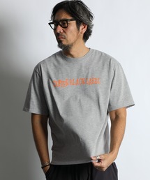 The DUFFER of ST.GEORGE（ザダファーオブセントジョージ）の「〔BLACK LABEL〕90s LOGO PRINT TEE：CVC天竺 速乾 90sロゴ プリントTEE（Tシャツ/カットソー）」