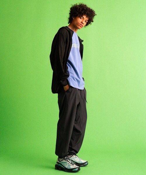 The DUFFER of ST.GEORGE(ザダファーオブセントジョージ)の「〔BLACK LABEL〕90s LOGO PRINT TEE:CVC天竺 速乾 90sロゴ プリントTEE(Tシャツ/カットソー・メンズ・ブルー/ブラック/ライトグレー/ホワイト・SMALL/MEDIUM/LARGE/X-LARGE)」の13枚目の写真