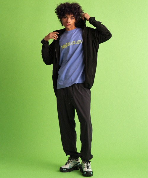 The DUFFER of ST.GEORGE(ザダファーオブセントジョージ)の「〔BLACK LABEL〕90s LOGO PRINT TEE:CVC天竺 速乾 90sロゴ プリントTEE(Tシャツ/カットソー・メンズ・ブルー/ブラック/ライトグレー/ホワイト・SMALL/MEDIUM/LARGE/X-LARGE)」の14枚目の写真