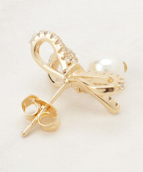 couture brooch(クチュールブローチ)の「ビジューリボンパール調ピアス(ピアス(両耳用)・レディース・ゴールド/シルバー・00)」の5枚目の写真