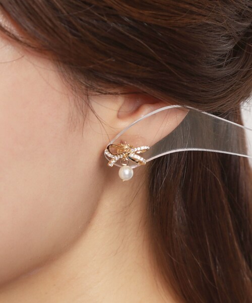 couture brooch(クチュールブローチ)の「ビジューリボンパール調ピアス(ピアス(両耳用)・レディース・ゴールド/シルバー・00)」の6枚目の写真