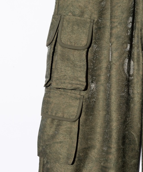 glamb（グラム）の「Paisley Cargo Pants / ペイズリーカーゴパンツ（カーゴパンツ・メンズ・ブラック/カーキ・S/M/L）」の13枚目の写真