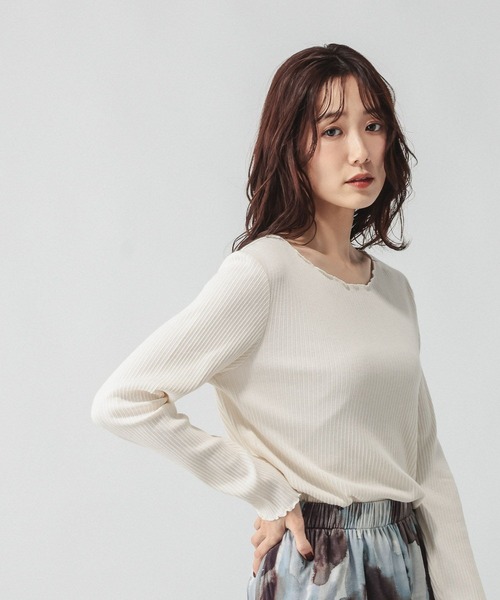 GLOBAL WORK(グローバルワーク)の「Beauteeアイレットリブ/632498(Tシャツ/カットソー・レディース・オフホワイト/ブラック/ダークブラウン・MEDIUM/LARGE)」の10枚目の写真