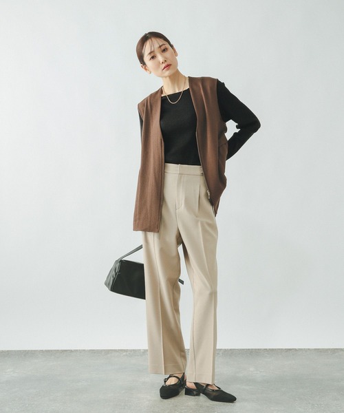 GLOBAL WORK(グローバルワーク)の「Beauteeアイレットリブ/632498(Tシャツ/カットソー・レディース・オフホワイト/ブラック/ダークブラウン・MEDIUM/LARGE)」の12枚目の写真