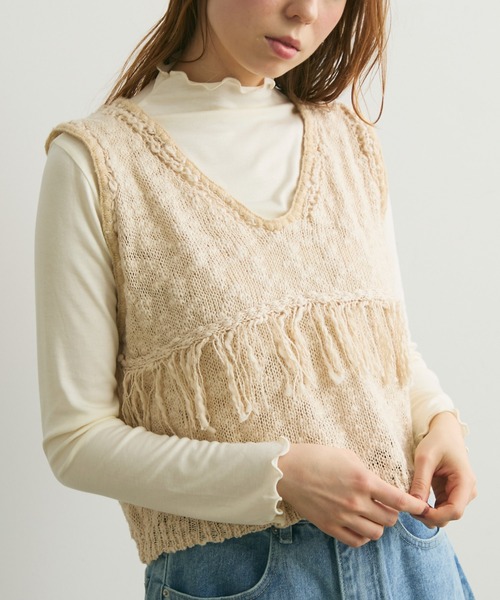 Crisp（クリスプ）の「フリンジスラブニットベスト（ベスト・レディース・コーラル/アイボリー・FREE）」の16枚目の写真