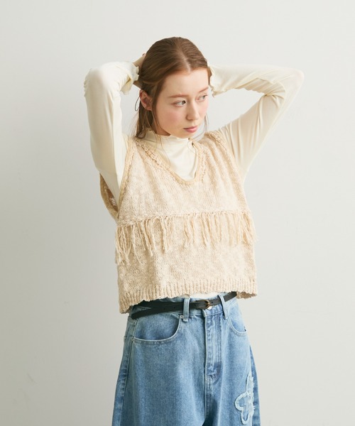 Crisp（クリスプ）の「フリンジスラブニットベスト（ベスト・レディース・コーラル/アイボリー・FREE）」の15枚目の写真