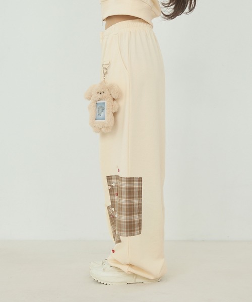 rumnel:（ルムネル）の「【セットアップ可能】パッチワークデザインボタンスウェットパンツ / Patchwork Design Button Sweatpants（スウェットパンツ・レディース・アイボリー/チャコールグレー/ピンク・FREE）」の21枚目の写真