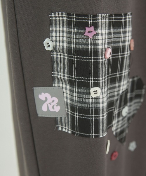 rumnel:（ルムネル）の「【セットアップ可能】パッチワークデザインボタンスウェットパンツ / Patchwork Design Button Sweatpants（スウェットパンツ・レディース・アイボリー/チャコールグレー/ピンク・FREE）」の11枚目の写真