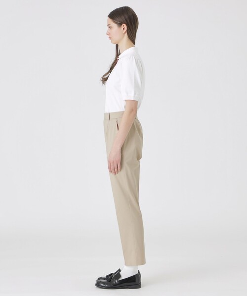 BLUE LABEL CRESTBRIDGE（ブルーレーベルクレストブリッジ）の「サイロスパンクリアツイルテーパードパンツ（その他パンツ・レディース・ベージュ/ダークネイビー・38/36）」の8枚目の写真