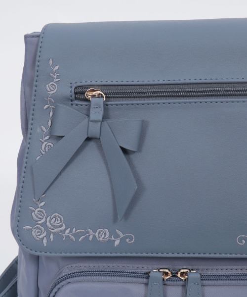 axes femme（アクシーズファム）の「撥水ナイロン刺繍使いリュック（バックパック/リュック・レディース・ブラック/ブルー・FREE）」の15枚目の写真