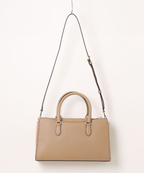 MICHAEL KORS(マイケルコース)の「ARDEN MD TZ SATCHEL Satchel(ハンドバッグ・レディース・キャメル・FREE)」の2枚目の写真