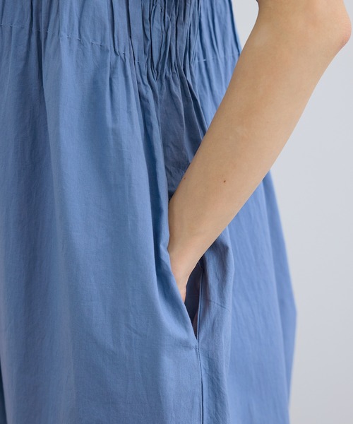 SALON adam et rope'（サロン アダム エ ロペ）の「【WEB限定】ハンドピンタックオールインワン / イージーケア（つなぎ/オールインワン・レディース・ブラック/ブルー・FREE）」の19枚目の写真