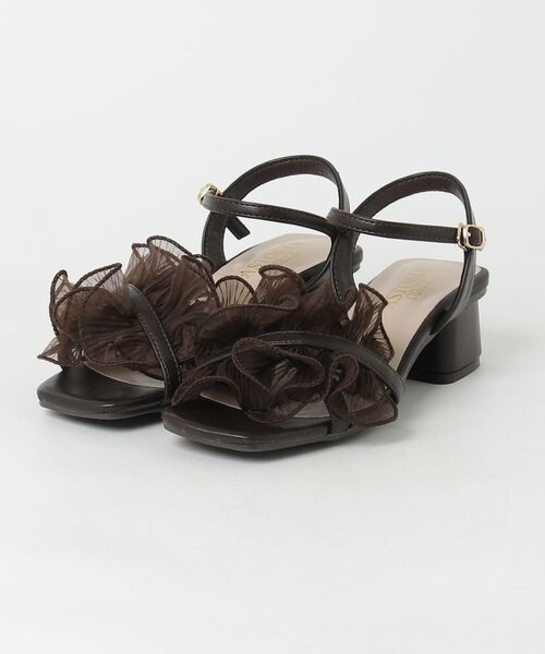 ASTORIA ODIER（アストリアオディール）の「シアーフリルストラップサンダル（サンダル・レディース・ブラウン/アイボリー/ブラック・SMALL/MEDIUM/LARGE）」の3枚目の写真