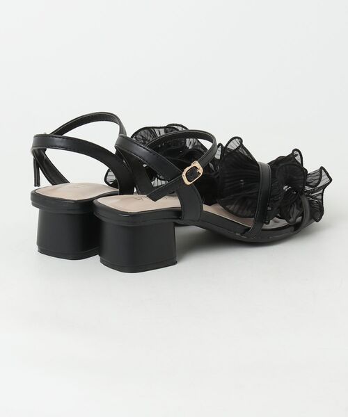 ASTORIA ODIER（アストリアオディール）の「シアーフリルストラップサンダル（サンダル・レディース・ブラウン/アイボリー/ブラック・SMALL/MEDIUM/LARGE）」の4枚目の写真