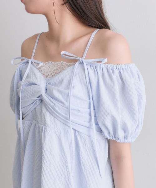 OLIVE des OLIVE(オリーブデオリーブ)の「ツイストリボンオフショルチュニック(シャツ/ブラウス・レディース・サックスブルー/ブラック/オフホワイト・FREE)」の9枚目の写真