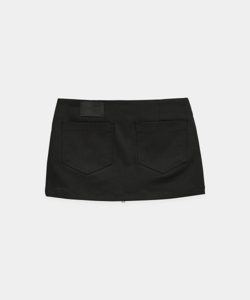 ETRE AU SOMMET(エトレオソメ)の「Front Zip Belt Detail Mini Skirt (Black)(スカート・レディース・ブラック・FREE)」の5枚目の写真
