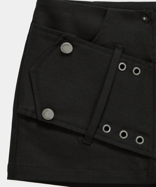 ETRE AU SOMMET(エトレオソメ)の「Front Zip Belt Detail Mini Skirt (Black)(スカート・レディース・ブラック・FREE)」の7枚目の写真