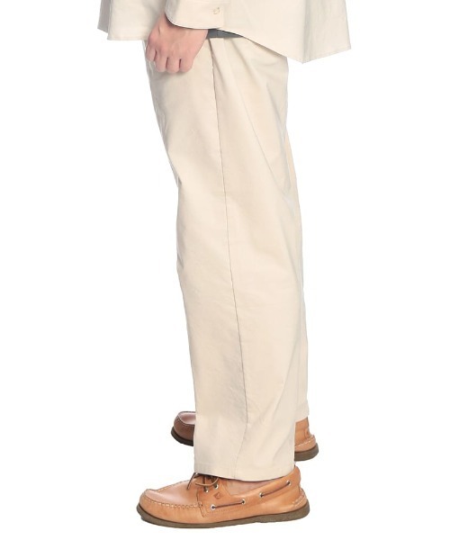 B&T CLUB(ビーティークラブ)の「パンツ メンズ 大きいサイズ NEO LINEN 無地 タックパンツ B&T CLUB (ビーアンドティークラブ)(その他パンツ・メンズ・ネイビー/ベージュ・X3(6L~7L)/X2(4L~5L)/X1(3L~4L))」の22枚目の写真