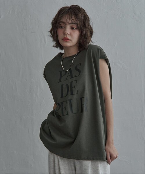 notch.(ノッチ)の「コットンロゴフレンチT(Tシャツ/カットソー・レディース・レッド/グレー/チャコール/オフホワイト・M)」の12枚目の写真