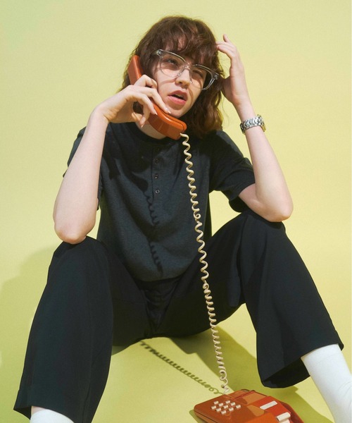 Zooodle（ズードル）の「Border henley-neck T-shirt - ボーダーヘンリーネックTシャツ -（Tシャツ/カットソー・メンズ・グリーン/ブラック・MEDIUM/LARGE）」の21枚目の写真