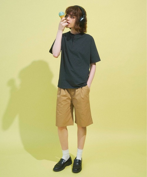 Zooodle（ズードル）の「Border henley-neck T-shirt - ボーダーヘンリーネックTシャツ -（Tシャツ/カットソー・メンズ・グリーン/ブラック・MEDIUM/LARGE）」の10枚目の写真