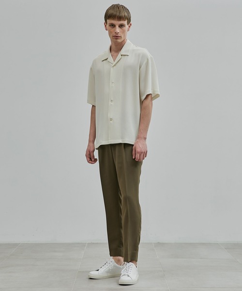 UNITED TOKYO(ユナイテッドトウキョウ)の「【実店舗昨年大人気アイテム】COLD DRY PLEATS オープンカラーシャツ |接触冷感/通気性/防シワ/イージーケア/軽量/春服(シャツ/ブラウス・メンズ・オフホワイト/ブラック/ネイビー/ライトグレー・1/2)」の10枚目の写真