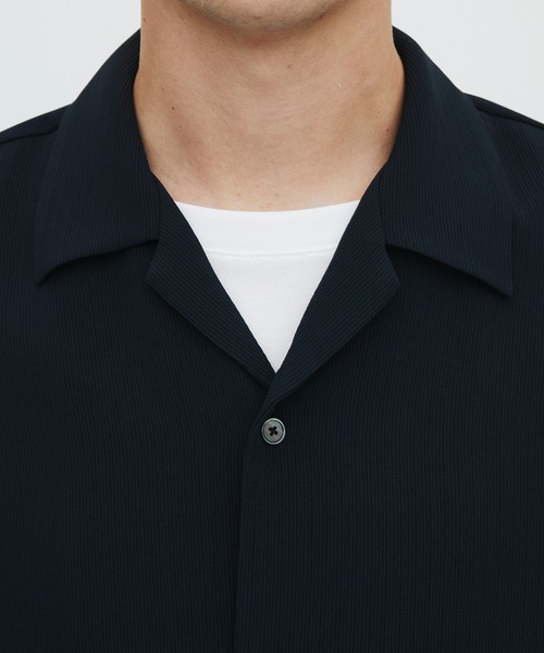 UNITED TOKYO(ユナイテッドトウキョウ)の「【実店舗昨年大人気アイテム】COLD DRY PLEATS オープンカラーシャツ |接触冷感/通気性/防シワ/イージーケア/軽量/春服(シャツ/ブラウス・メンズ・オフホワイト/ブラック/ネイビー/ライトグレー・1/2)」の21枚目の写真