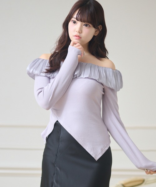 Anely（アネリー）の「イレギュラー ヘム オフショル デザイン トップス（Tシャツ/カットソー・レディース・イエロー/パープル/アイボリー・FREE）」の9枚目の写真