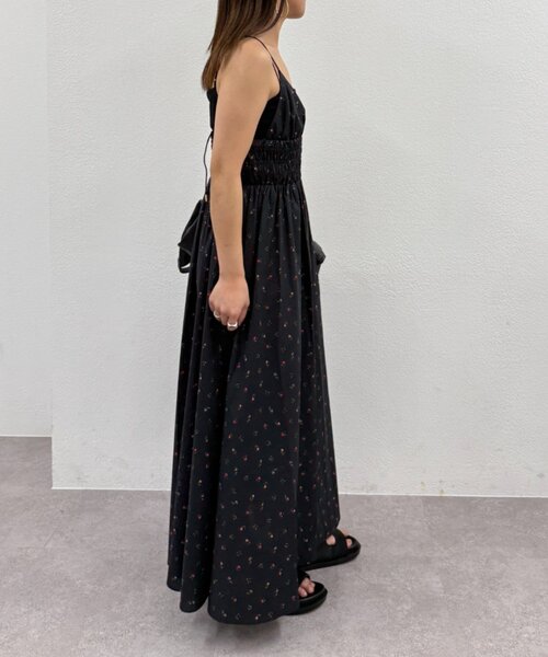 LOUNGEDRESS（ラウンジドレス）の「【PUFRILL/パフリル】《低身長向けサイズ》キャミワンピース（ワンピース・レディース・オフホワイト/ブラック/ブラック系その他・SMALL）」の16枚目の写真