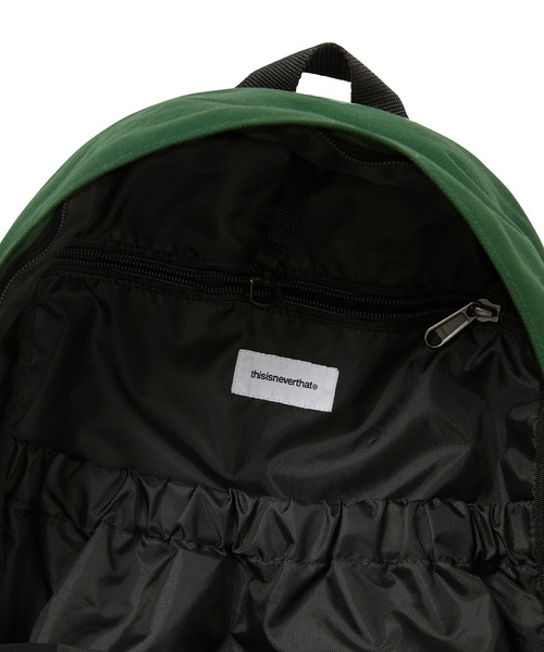 thisisneverthat(ディスイズネバーザット)の「T-Logo Daypack(バックパック/リュック・メンズ・ブラック/グリーン・FREE)」の4枚目の写真