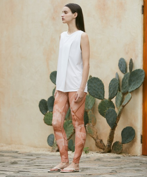 Julier Yoga and Relax(ジュリエヨガアンドリラックス)の「Julier palm treeプリントスーパーハイレギンス(レギンス/スパッツ・レディース・ベージュ/オレンジ/ホワイト・0/1/2)」の16枚目の写真