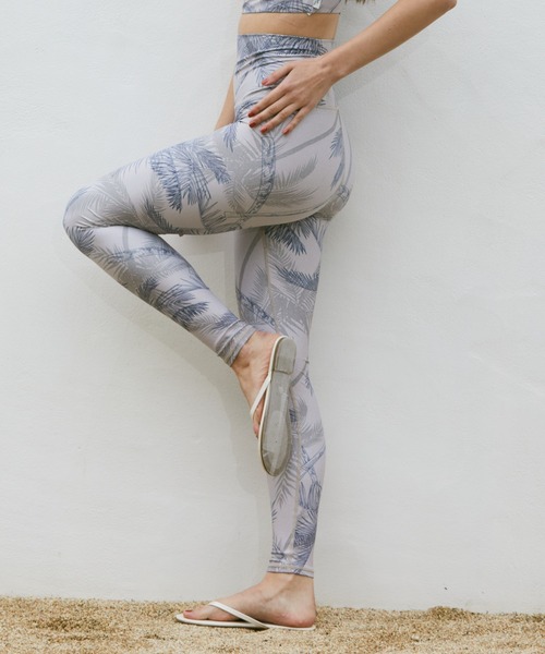 Julier Yoga and Relax(ジュリエヨガアンドリラックス)の「Julier palm treeプリントスーパーハイレギンス(レギンス/スパッツ・レディース・ベージュ/オレンジ/ホワイト・0/1/2)」の9枚目の写真