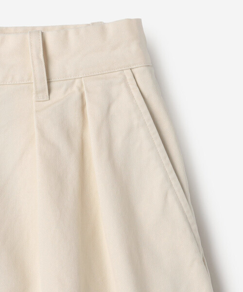 SCYE BASICS（サイベーシックス）の「SCYE BASICS | サンホアキンチノ タックショーツ WOMEN（その他パンツ・レディース・Nat・36）」の12枚目の写真