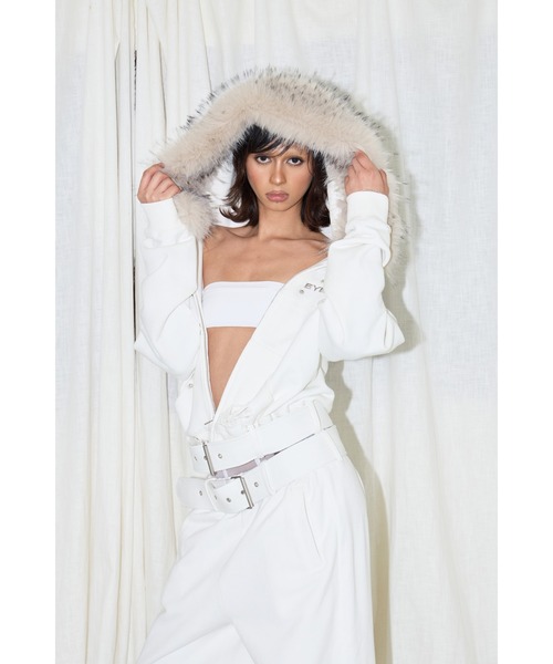 EYEER（イワイイアル）の「BELTED FUR HOODIE ZIP-UP（パーカー・レディース・ブラック/ホワイト・SMALL/MEDIUM）」の8枚目の写真