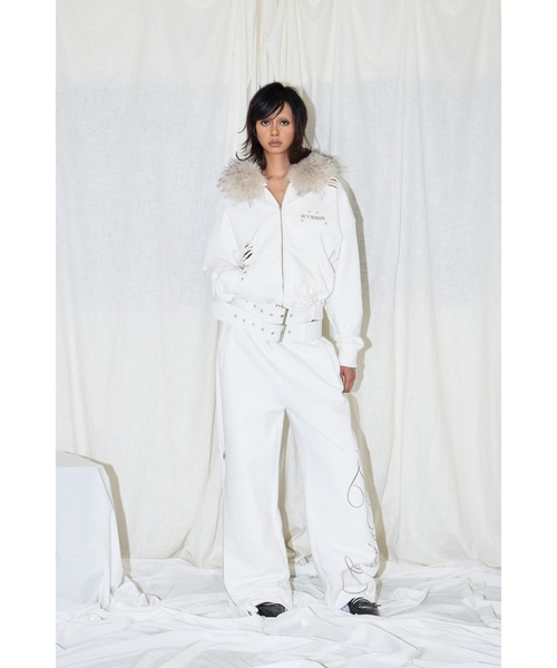 EYEER（イワイイアル）の「BELTED FUR HOODIE ZIP-UP（パーカー・レディース・ブラック/ホワイト・SMALL/MEDIUM）」の11枚目の写真