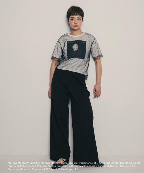SENSE OF PLACE by URBAN RESEARCH(センスオブプレイスバイアーバンリサーチ)の「『別注』MARILYNMONROE×SENSE OF PLACE チュールグラフィックTシャツ(Tシャツ/カットソー・レディース・オフホワイト/ブラック/レッド・ONE)」の5枚目の写真
