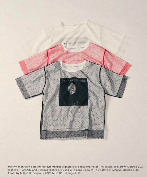 SENSE OF PLACE by URBAN RESEARCH(センスオブプレイスバイアーバンリサーチ)の「『別注』MARILYNMONROE×SENSE OF PLACE チュールグラフィックTシャツ(Tシャツ/カットソー・レディース・オフホワイト/ブラック/レッド・ONE)」の7枚目の写真