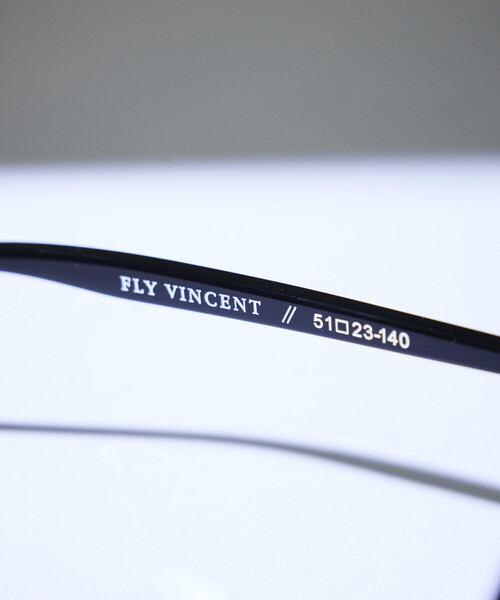 BLACK FLYS(ブラックフライズ)の「BLACK FLYS/ブラックフライズ 別注 FLY VINCENT(調光)/フライビンセント(サングラス・メンズ・ブルー/グリーン・ONE SIZE)」の13枚目の写真