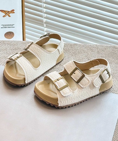 aimoha（アイモハ）の「【aimoha-KIDS-】ダブルベルトフラットサンダル (SS)（サンダル・キッズ・ベージュ・16.5cm/17cm/17.5cm/18.5cm/19cm）」の2枚目の写真
