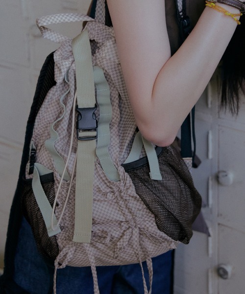 ROCKFISH WEATHERWEAR(ロックフィッシュウェザーウェア)の「LIGHT WEIGHT BACKPACK(バックパック/リュック・レディース・ブラック/オリーブ/ブルー/ピンク/イエロー・FREE)」の5枚目の写真